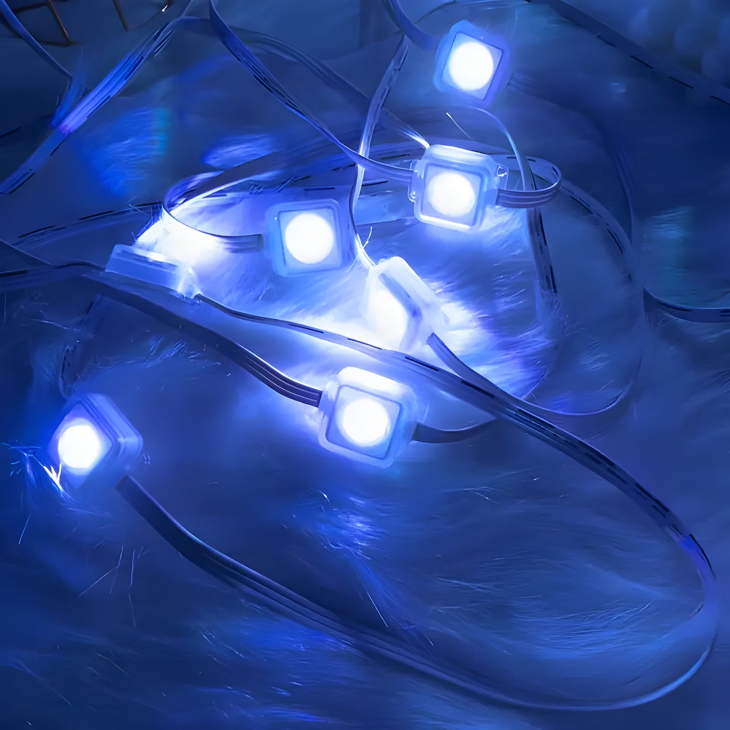 Noor Illumiaura™ - RGBIC LED Permanent Outdoor Lighting